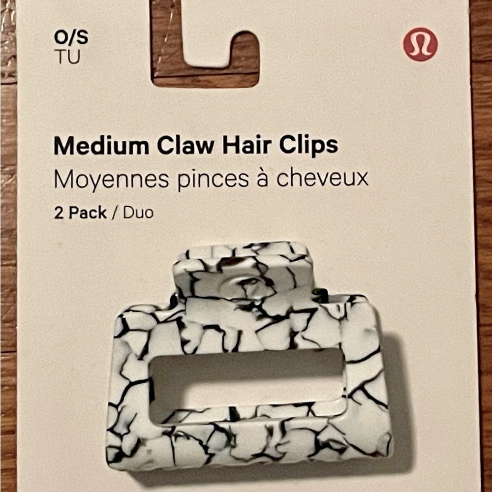Brand New, never used Lululemon Claw Clip Black and White Marble